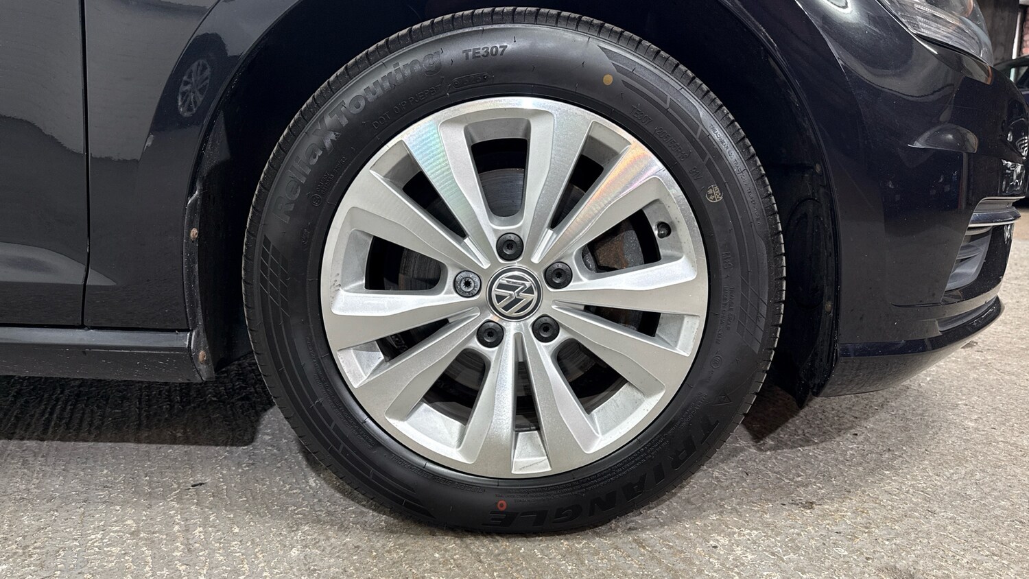 Used Volkswagen Golf 2017 for sale - 78027092: Photo 34