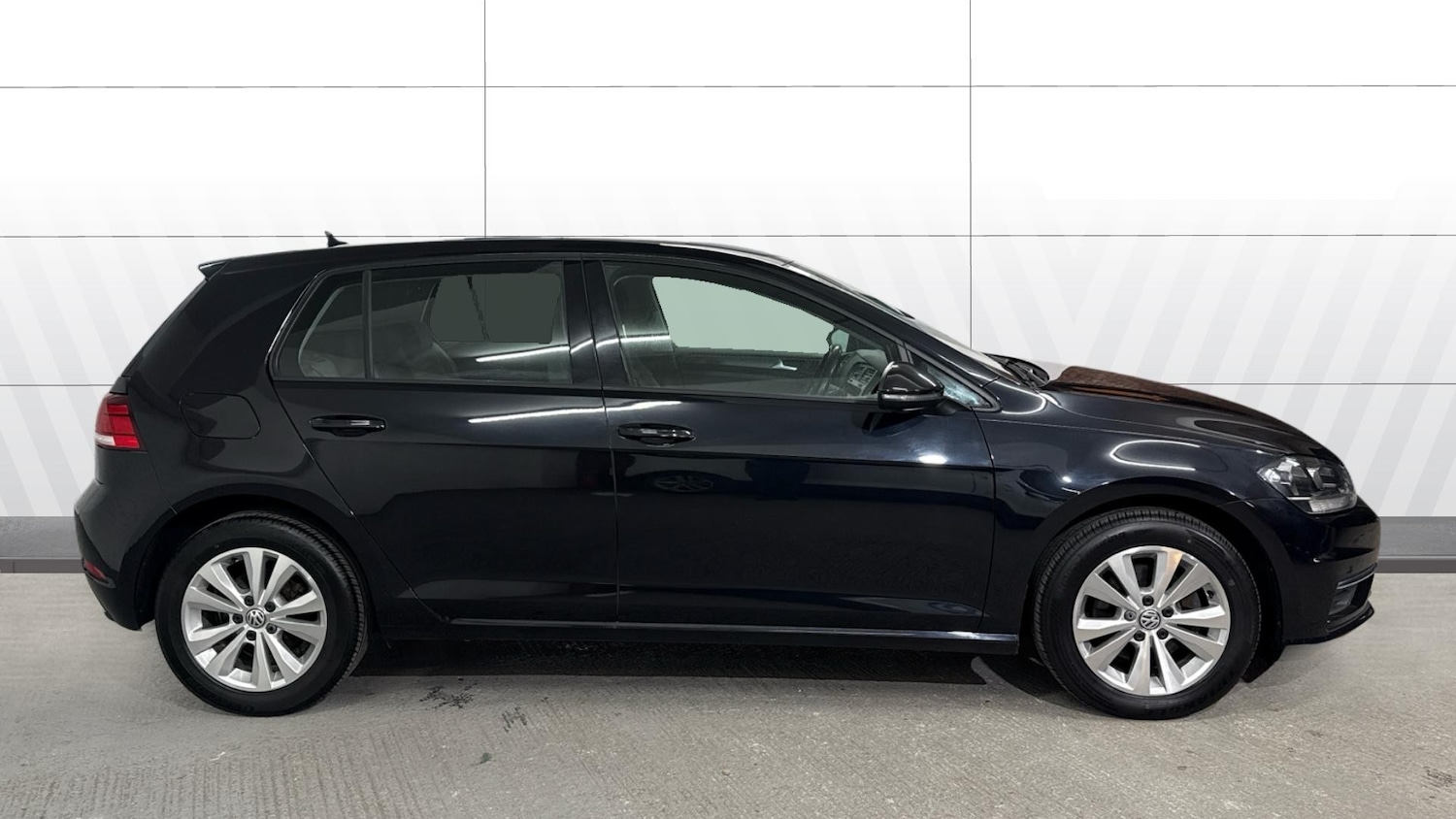 Used Volkswagen Golf 2017 for sale - 78027092: Photo 4