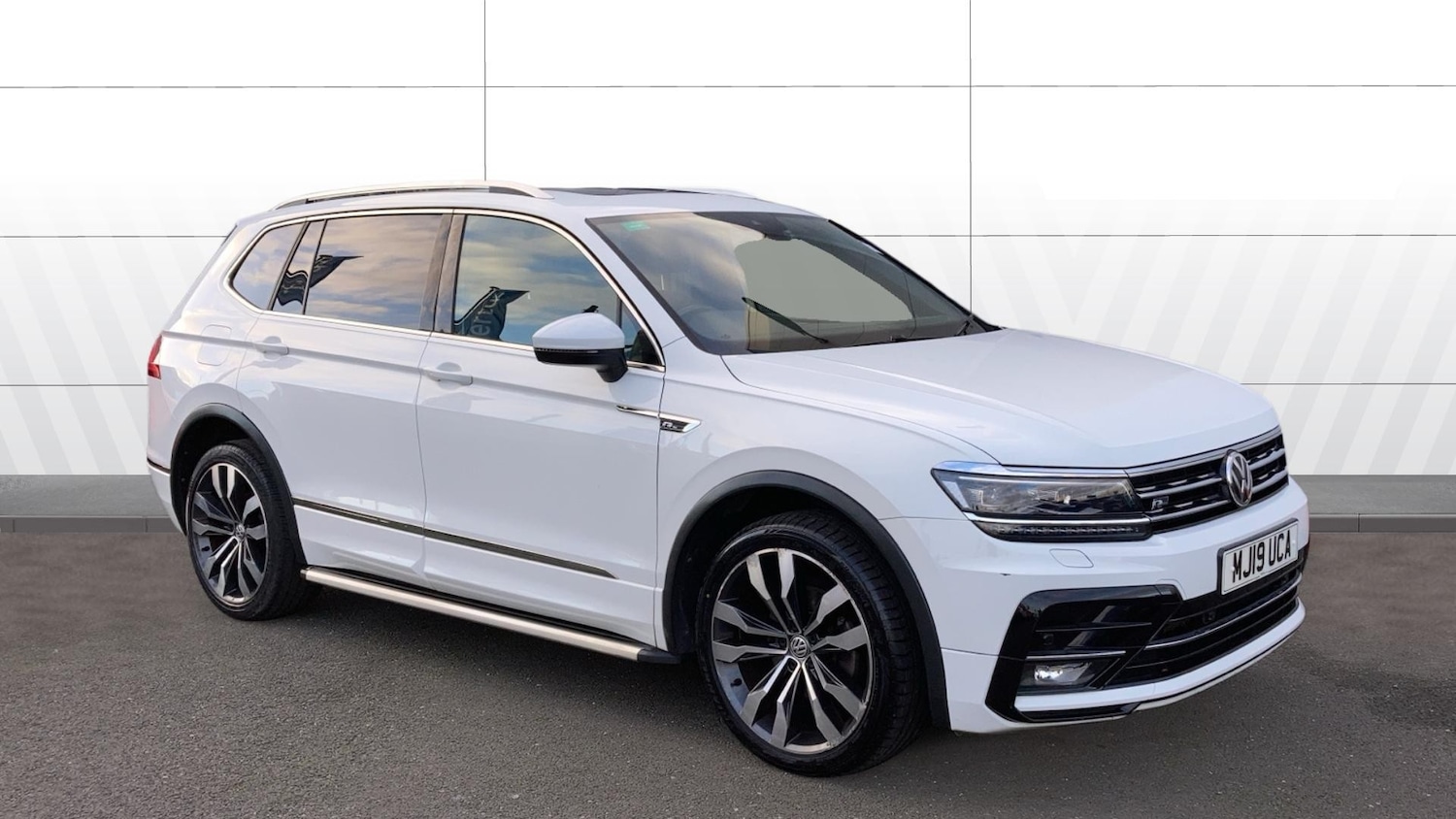 Used Volkswagen Tiguan Allspace 2019 for sale - 76919670: Photo 1