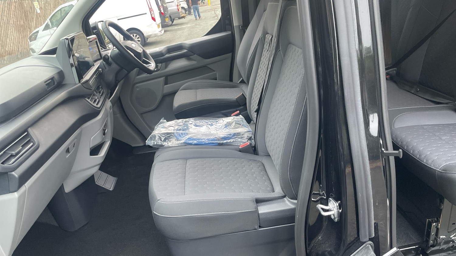 Used Ford Transit Custom 2025 for sale - 76198051: Photo 14