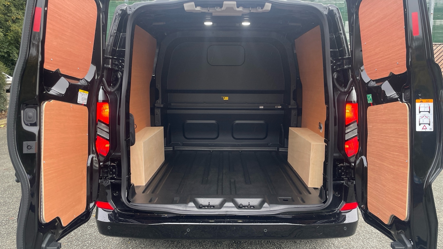 Used Ford Transit Custom 2025 for sale - 76198051: Photo 24