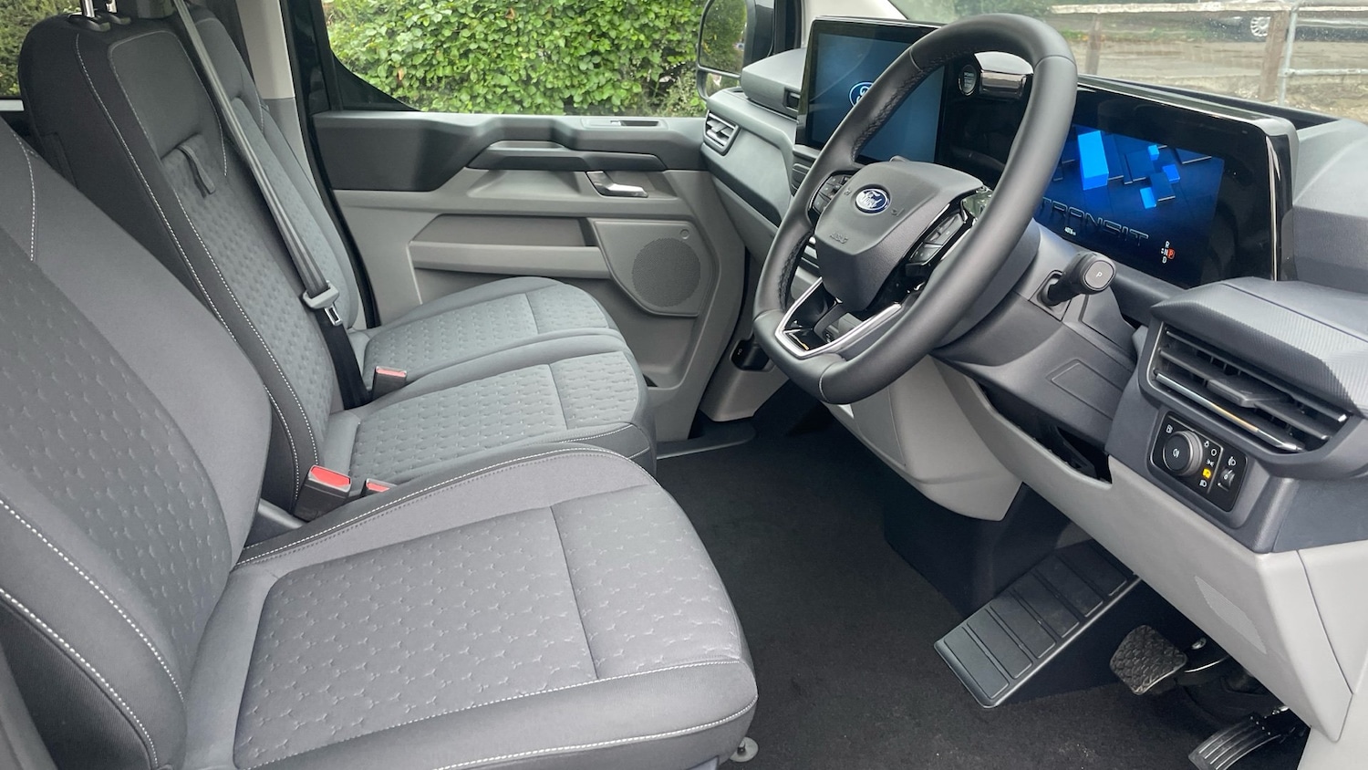 Used Ford Transit Custom 2025 for sale - 76198051: Photo 4