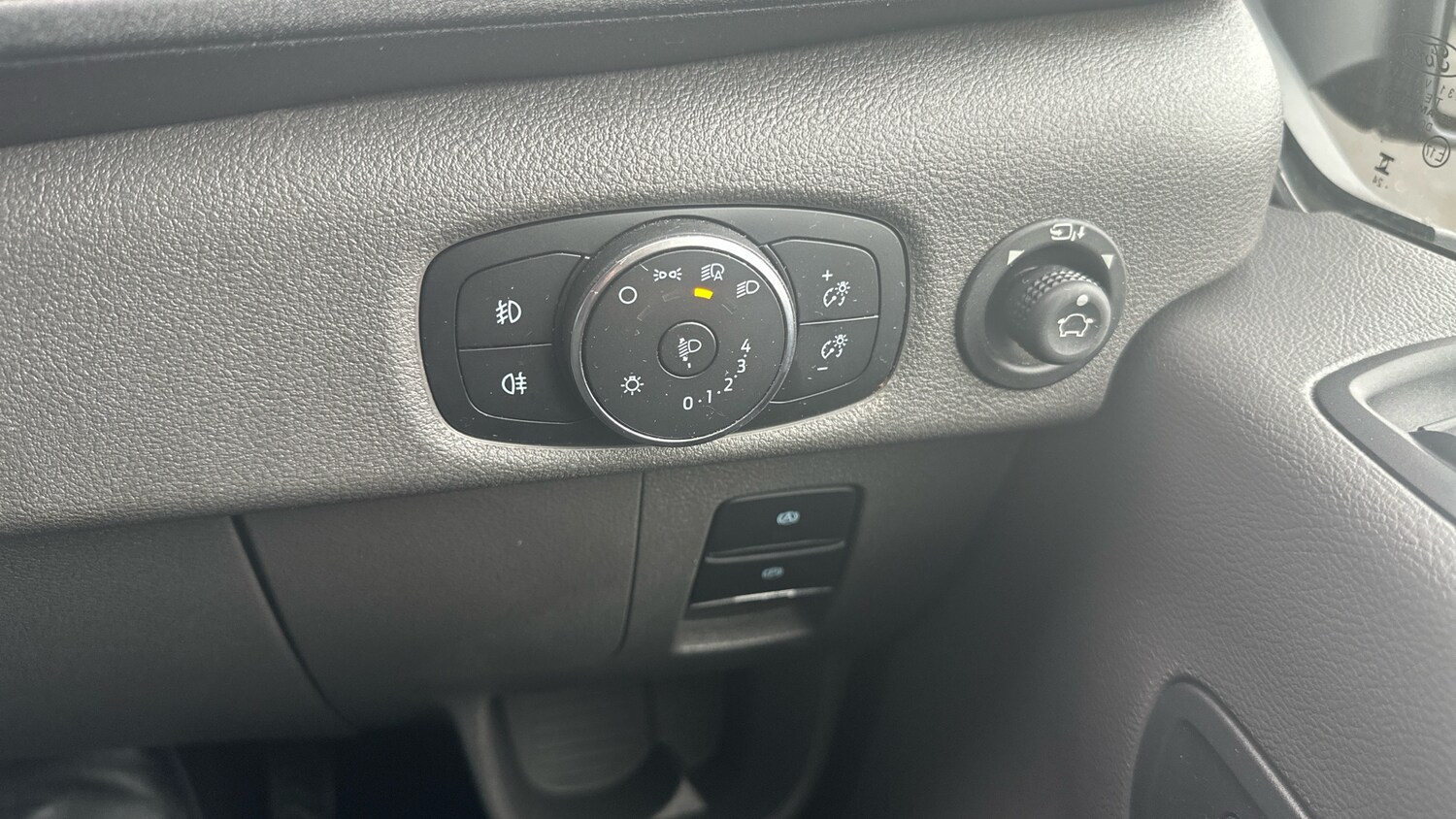 Used Ford Transit 2024 for sale - 77665540: Photo 32