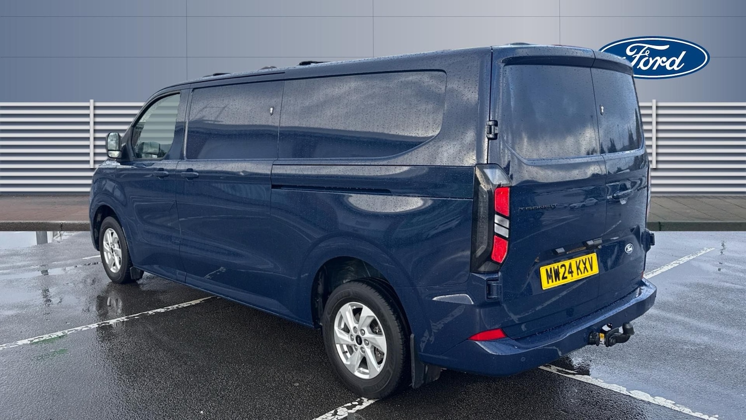 Used Ford Transit Custom 2024 for sale - 76374592: Photo 2