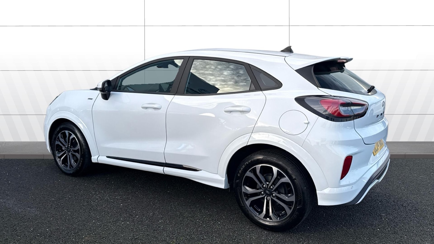 Used Ford Puma 2024 for sale - 76884735: Photo 2