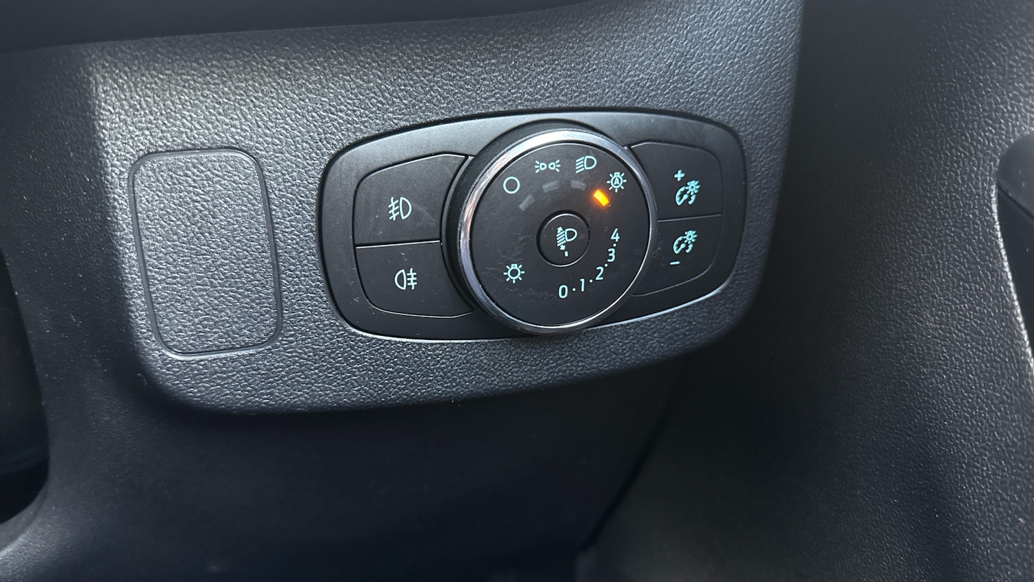 Used Ford Puma 2024 for sale - 76884735: Photo 21