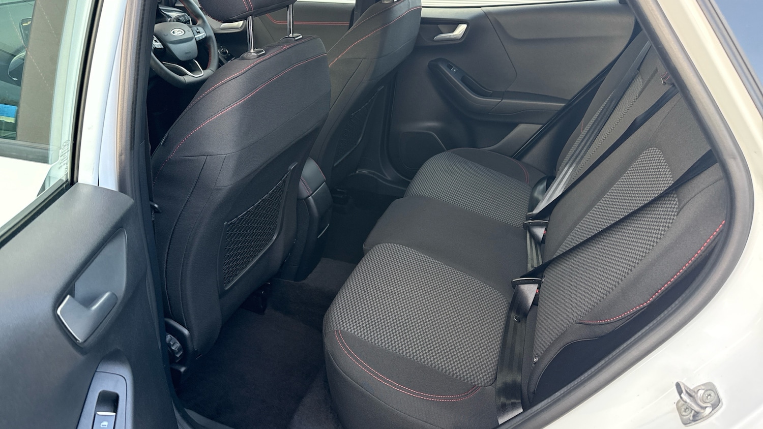 Used Ford Puma 2024 for sale - 76884735: Photo 24