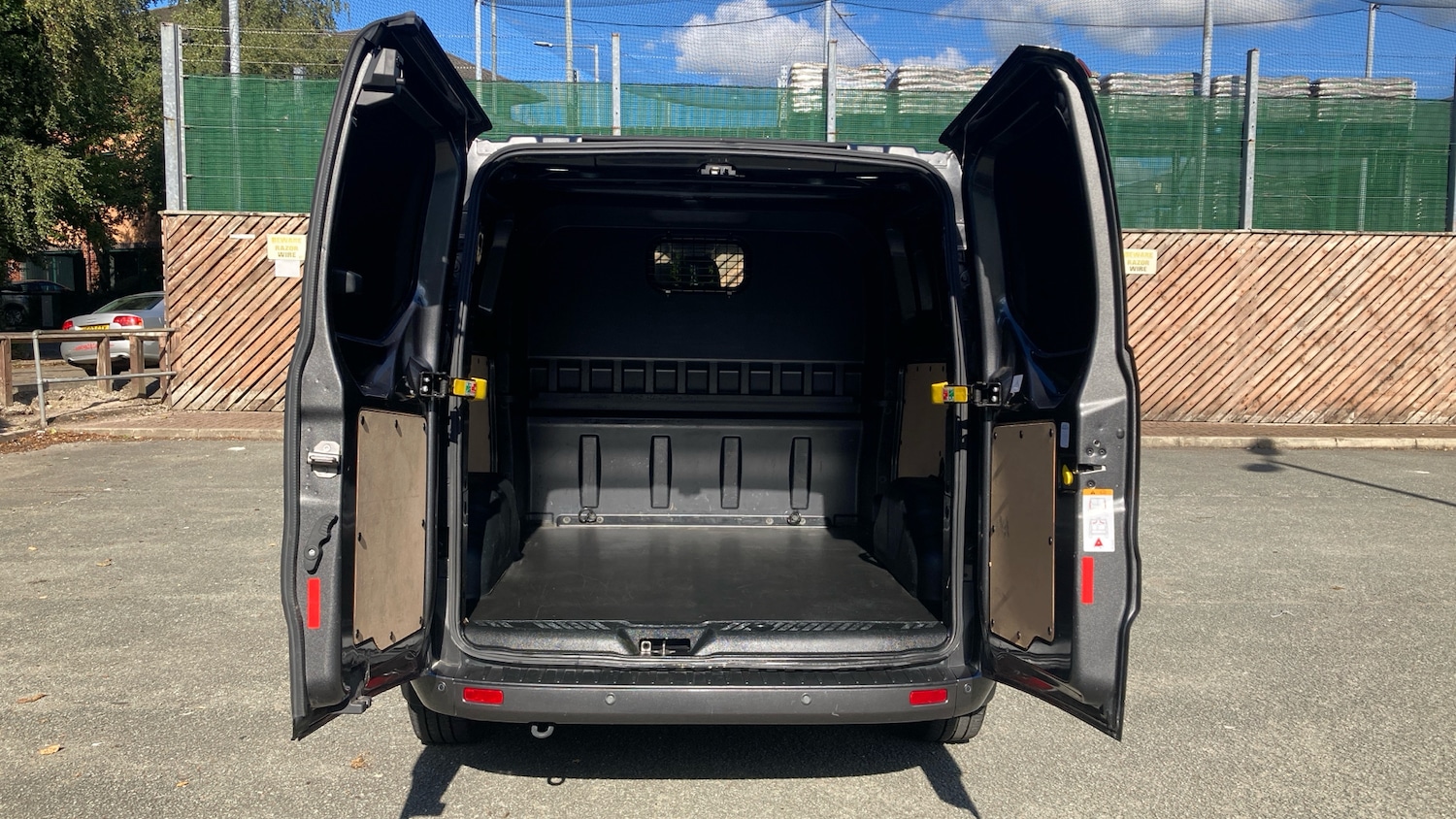 Used Ford Transit Custom 2022 for sale - 76063689: Photo 4
