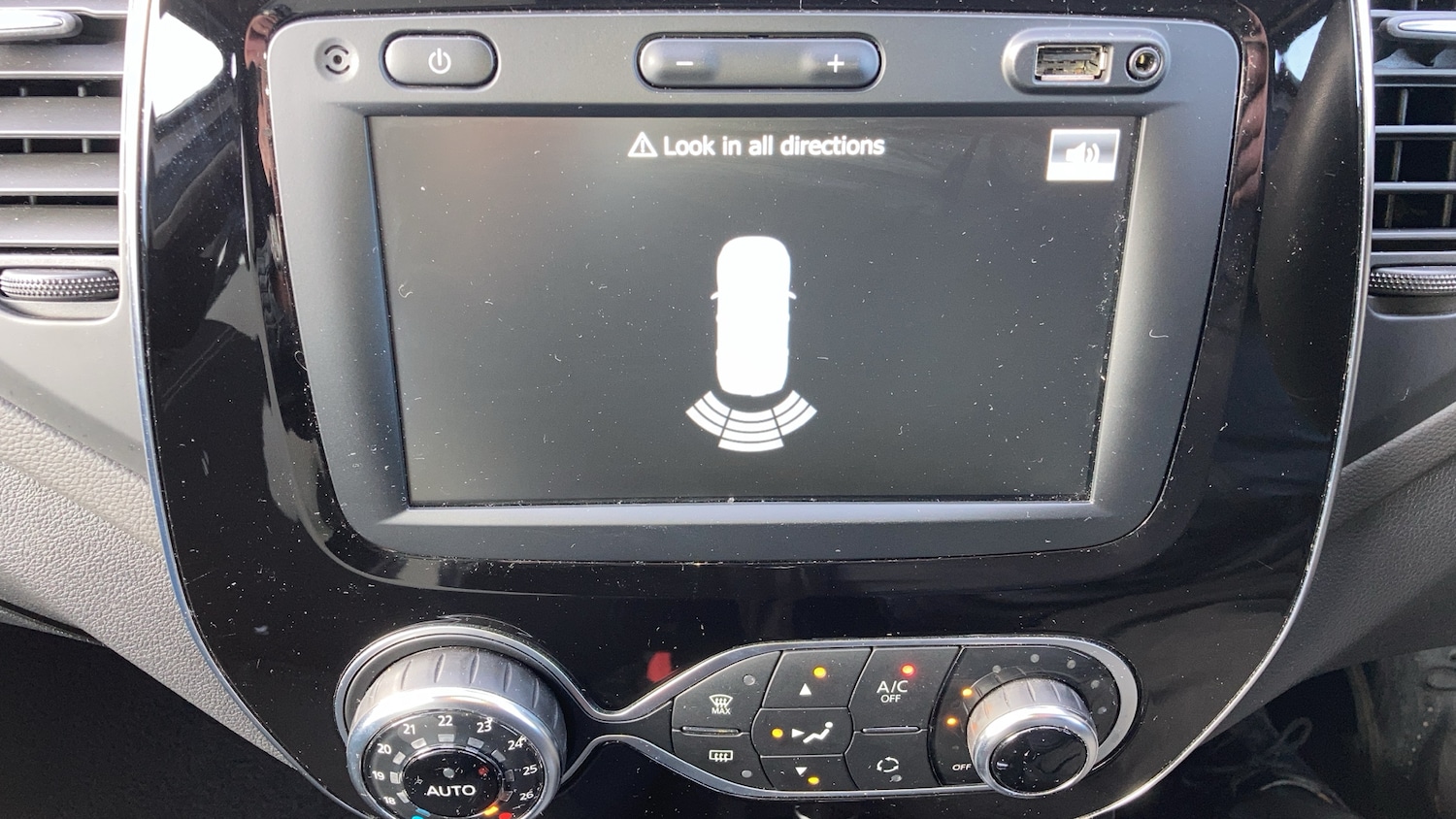 Used Renault Captur 2019 for sale - 77595167: Photo 11