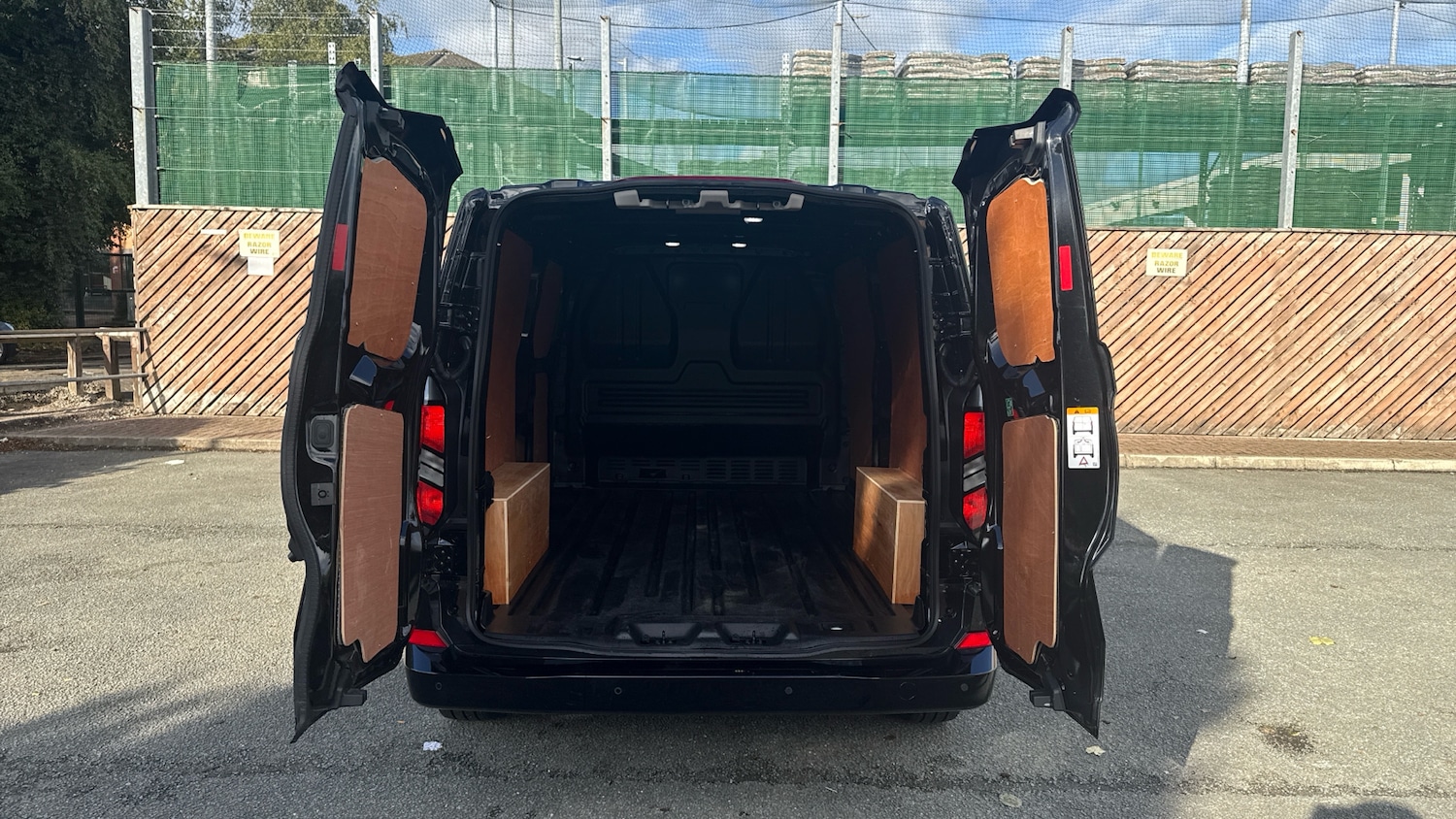 Used Ford Transit Custom 2025 for sale - 76036552: Photo 3