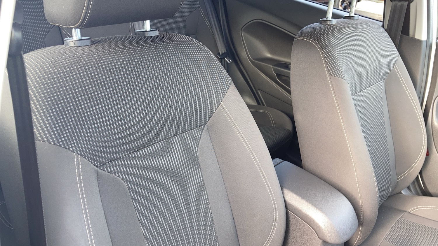 Used Ford Fiesta 2017 for sale - 76693192: Photo 32