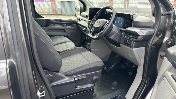 Used Ford Transit Custom 2024 for sale - 76277102: Photo 4