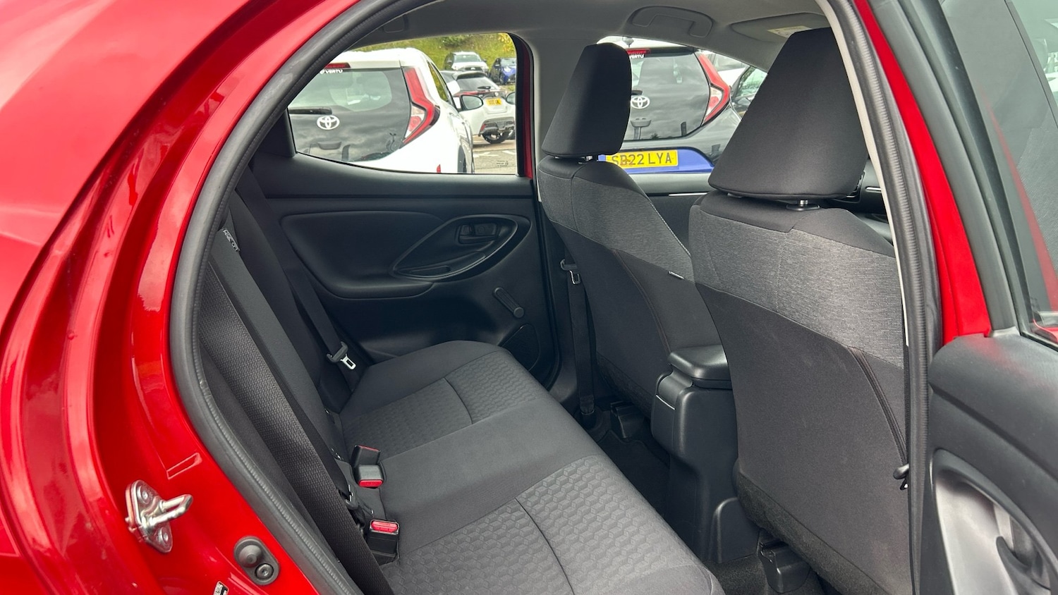 Used Toyota Yaris 2022 for sale - 76470905: Photo 12