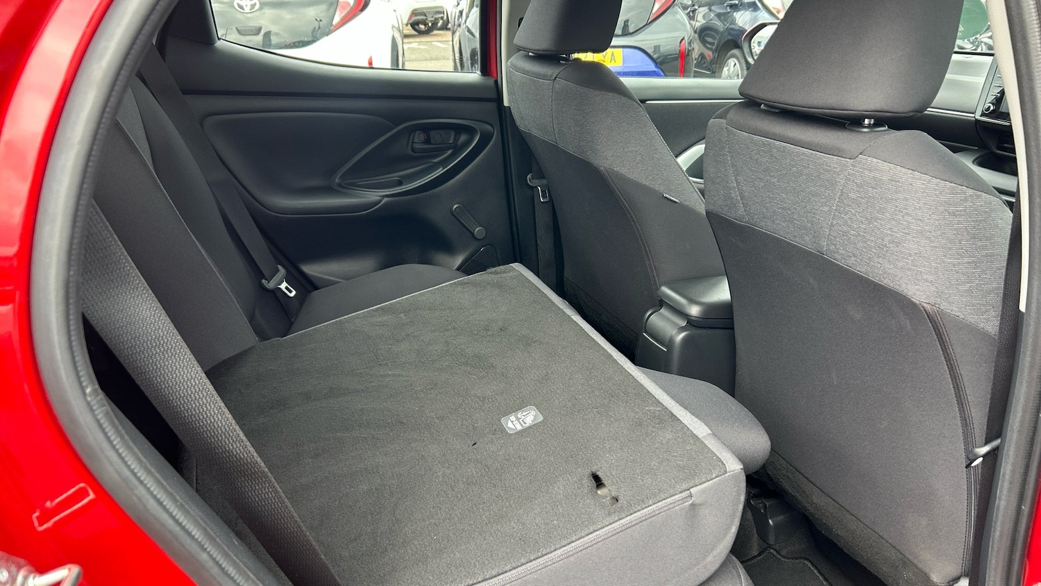 Used Toyota Yaris 2022 for sale - 76470905: Photo 21