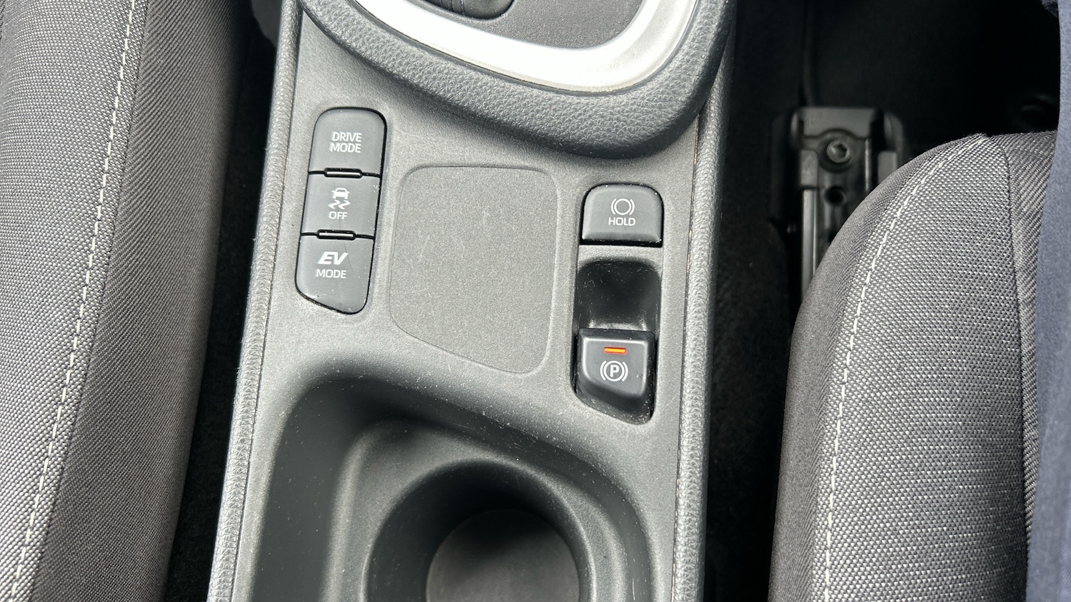 Used Toyota Yaris 2022 for sale - 76470905: Photo 36