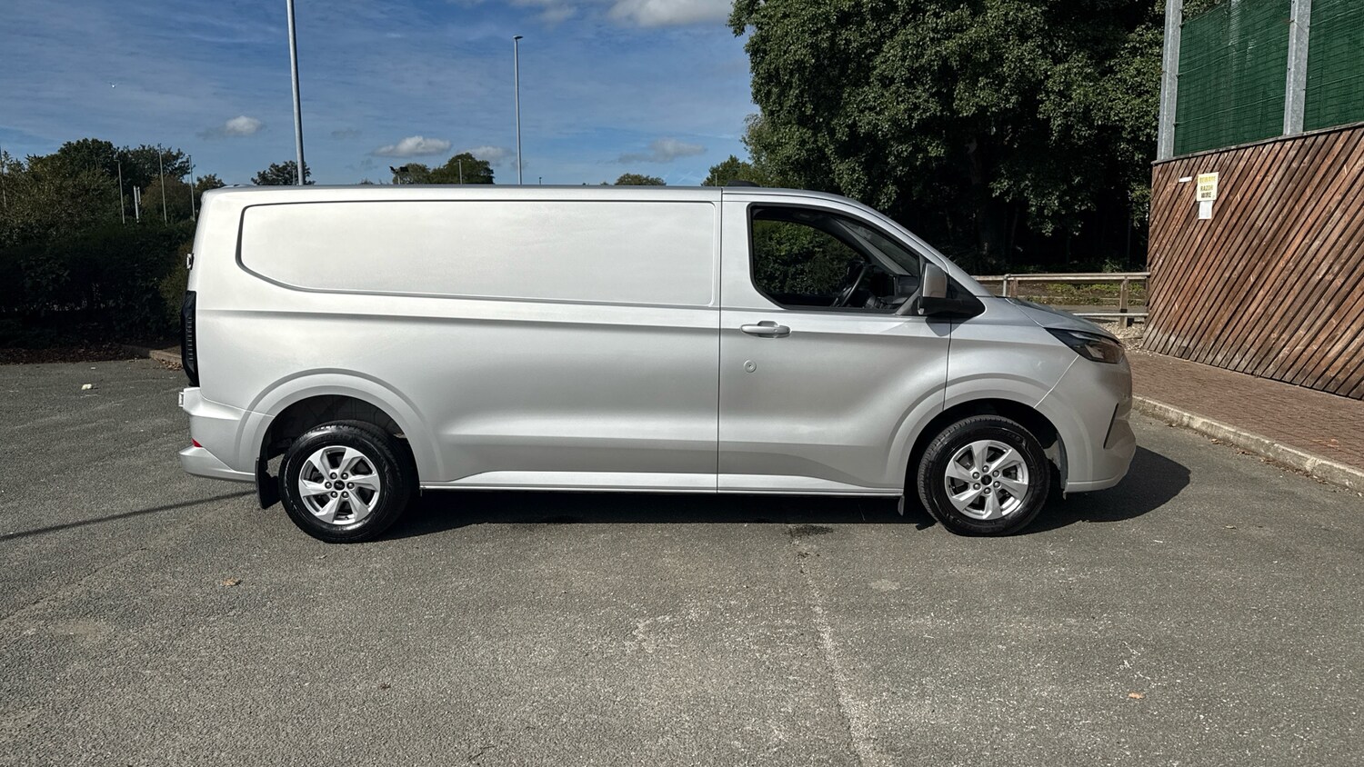 Used Ford Transit Custom 2024 for sale - 76263708: Photo 17
