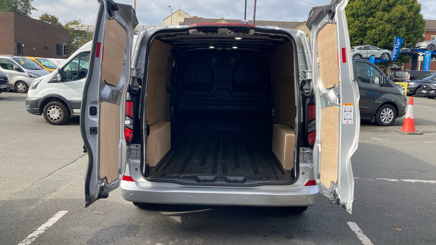 Used Ford Transit Custom 2024 for sale - 76263708: Photo 20