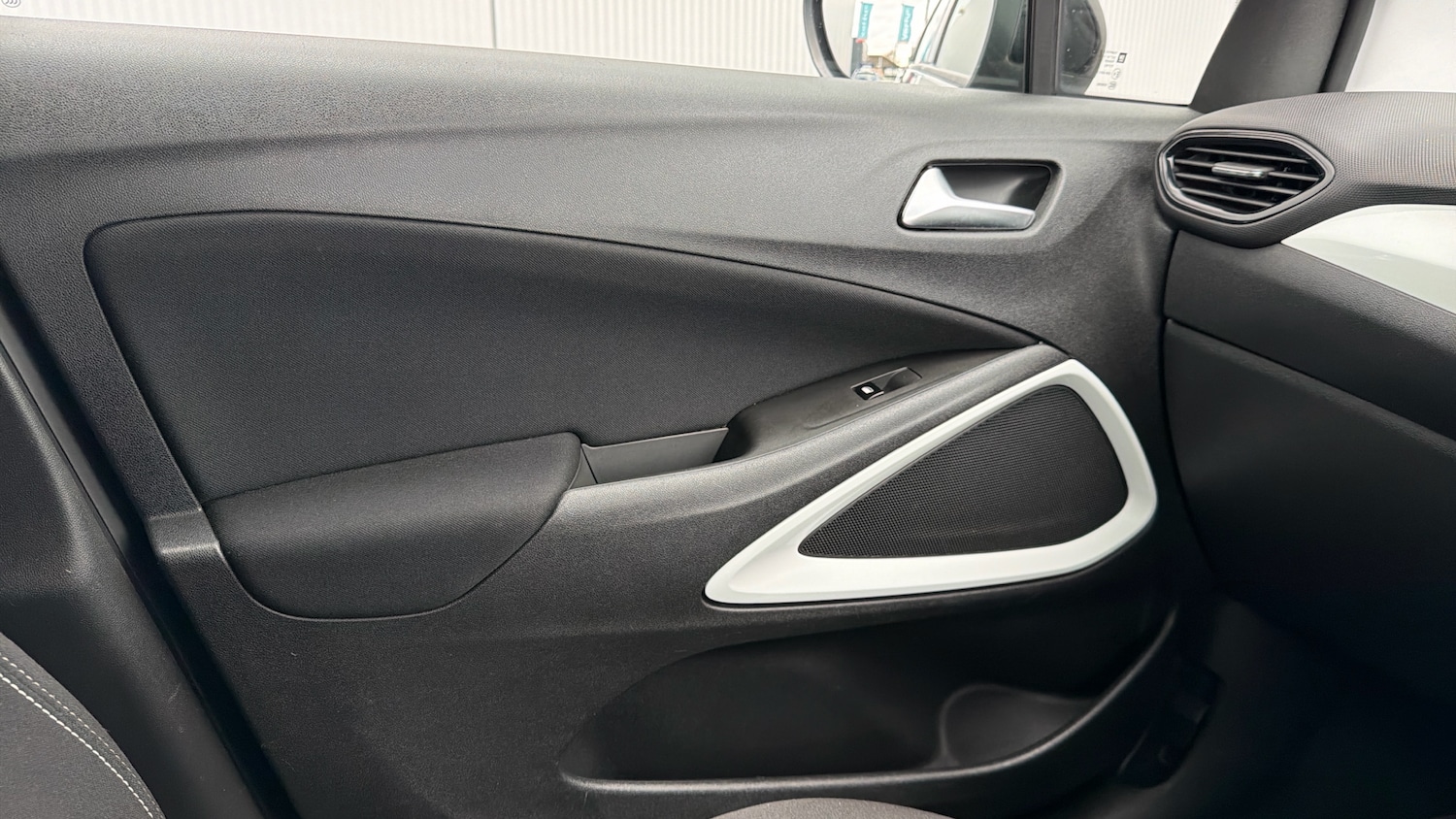 Used Vauxhall Crossland X 2020 for sale - 77830337: Photo 6