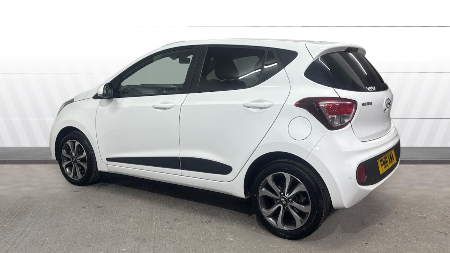 Used Hyundai i10 2018 for sale - 78038524: Photo 2