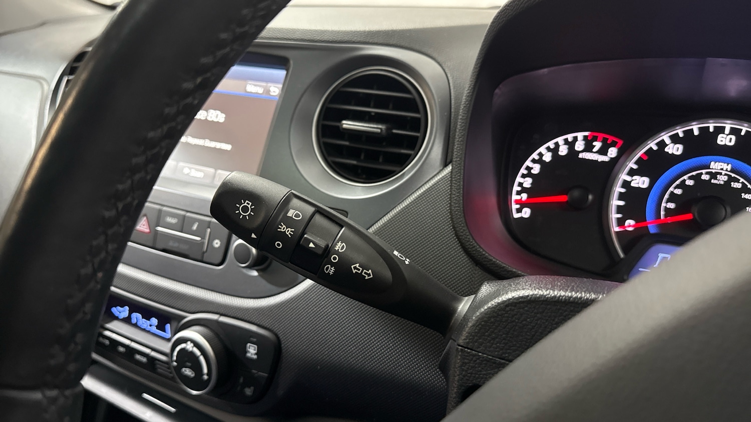 Used Hyundai i10 2018 for sale - 78038524: Photo 20