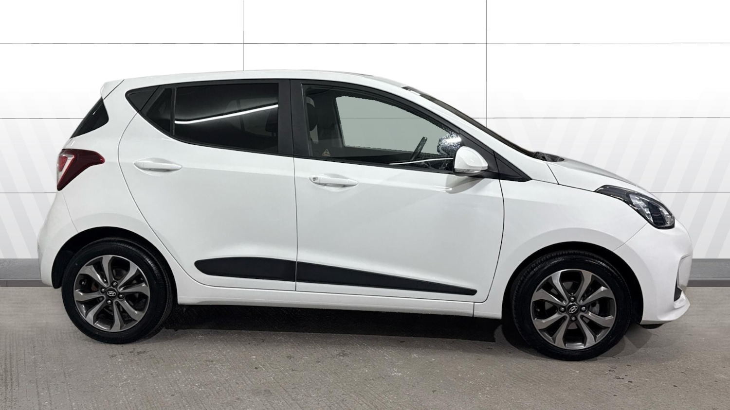 Used Hyundai i10 2018 for sale - 78038524: Photo 4