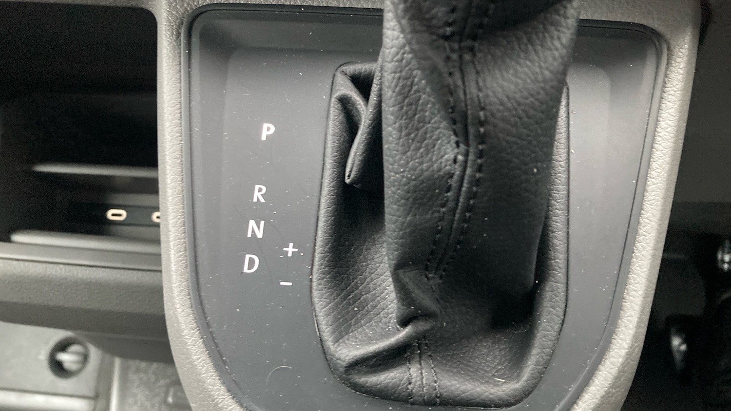 Used Volkswagen Crafter 2024 for sale - 77300950: Photo 12