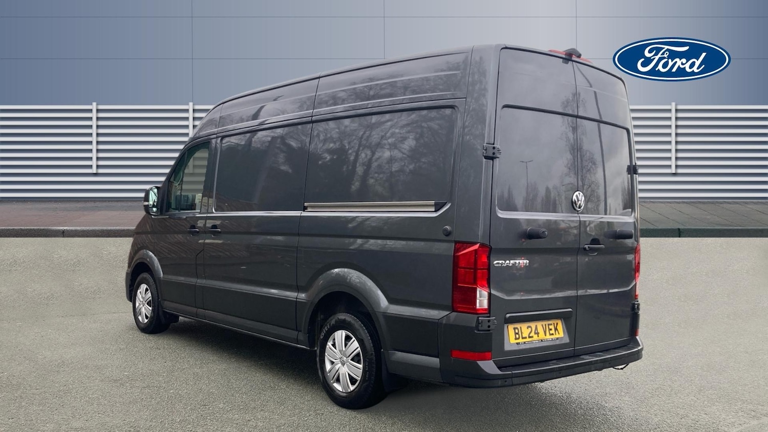 Used Volkswagen Crafter 2024 for sale - 77300950: Photo 2