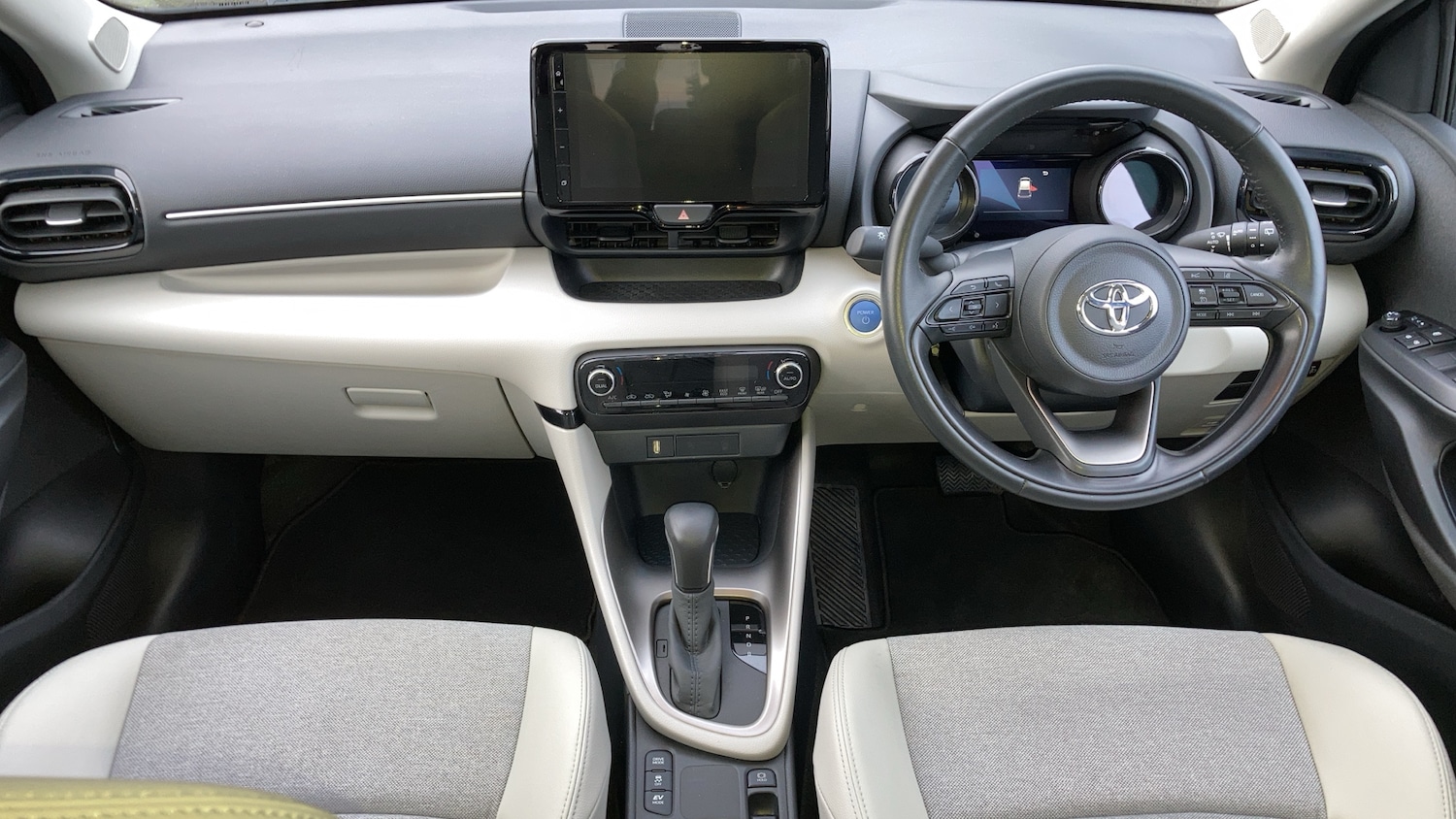 Used Toyota Yaris 2022 for sale - 77282921: Photo 12