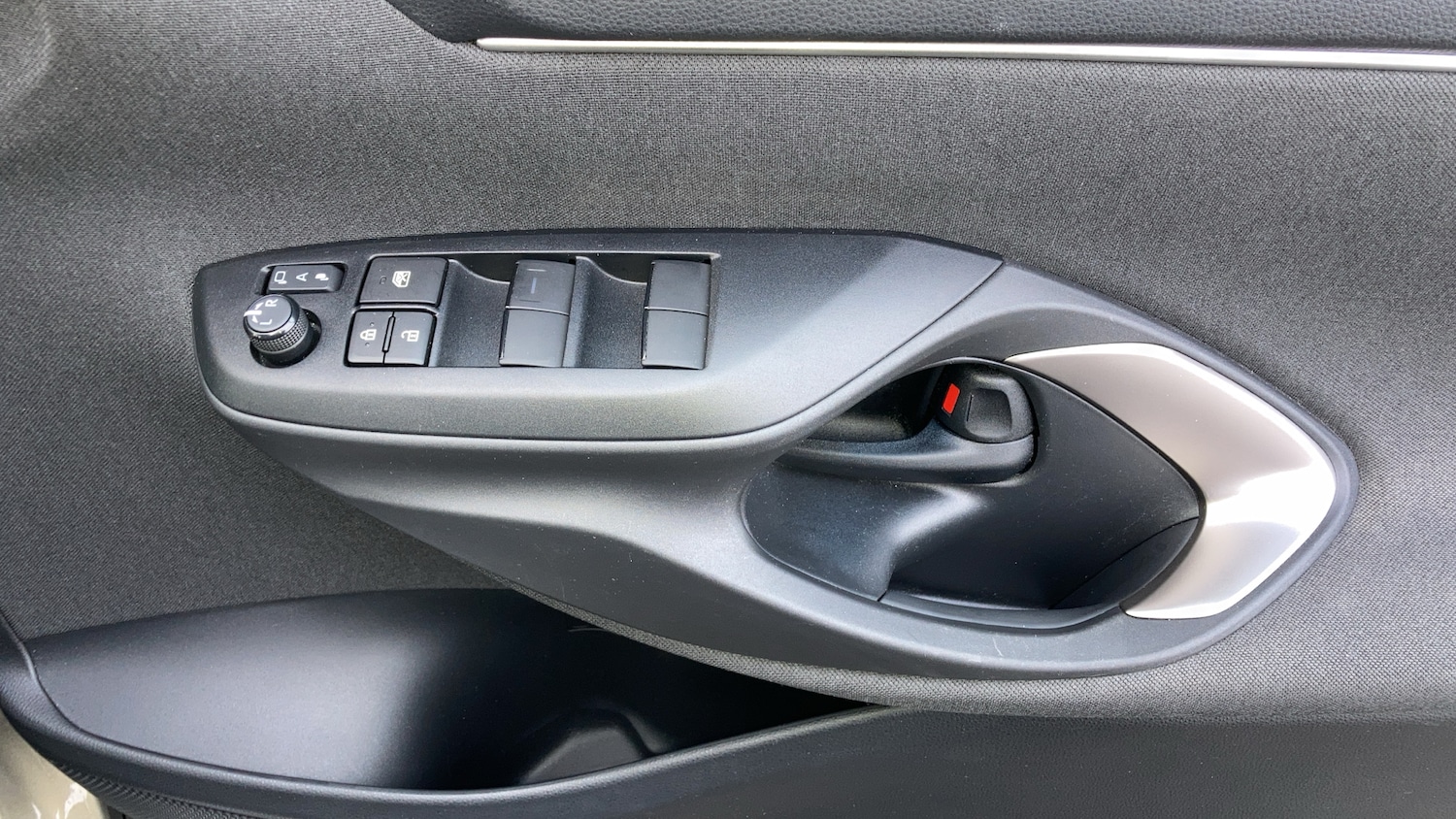 Used Toyota Yaris 2022 for sale - 77282921: Photo 22