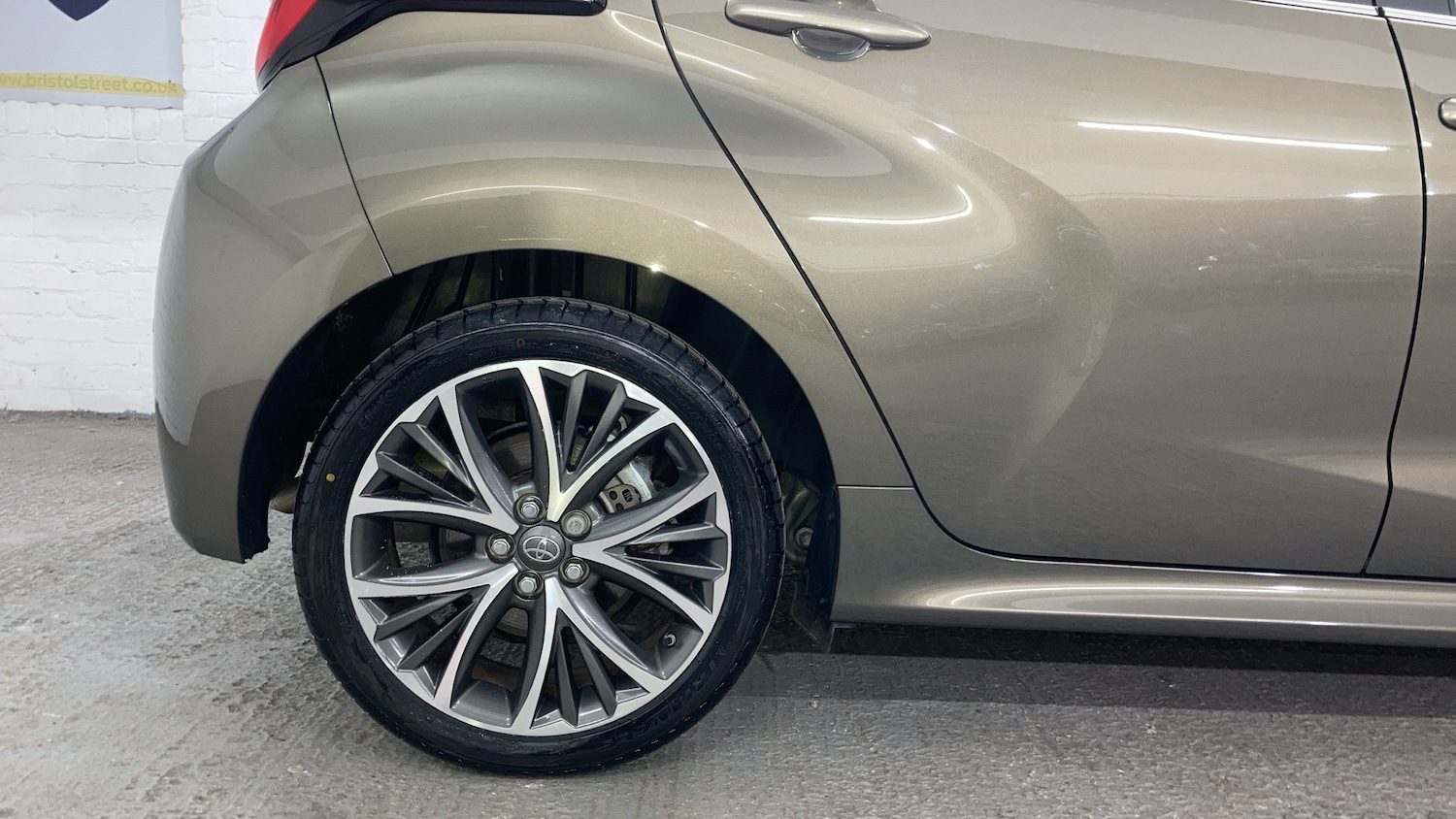 Used Toyota Yaris 2022 for sale - 77282921: Photo 29