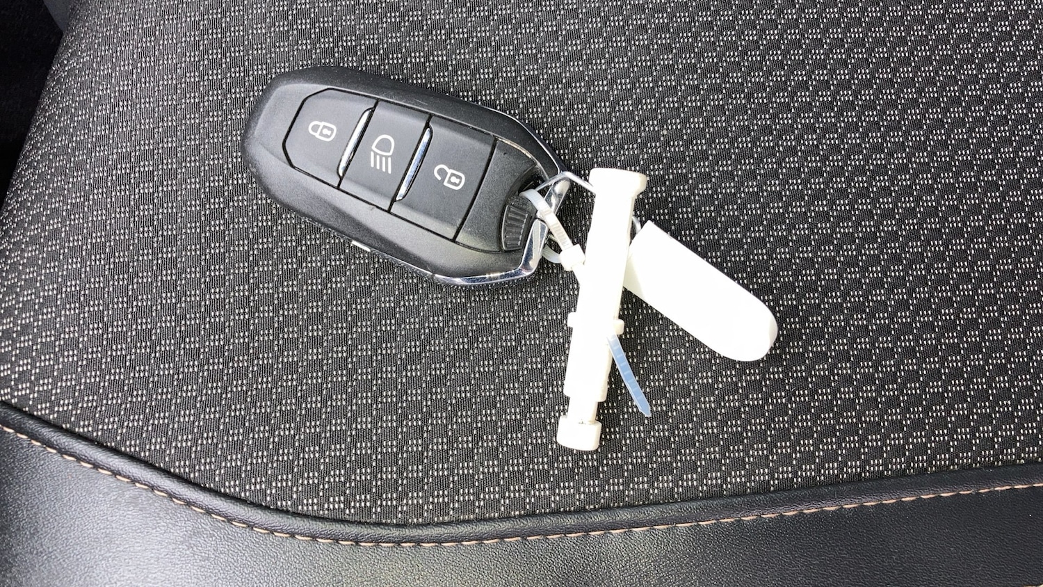 Used Peugeot 5008 2022 for sale - 76974184: Photo 29