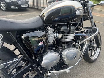 Used Triumph BONNEVILLE 865 2013 for sale - bike-78286248: Photo