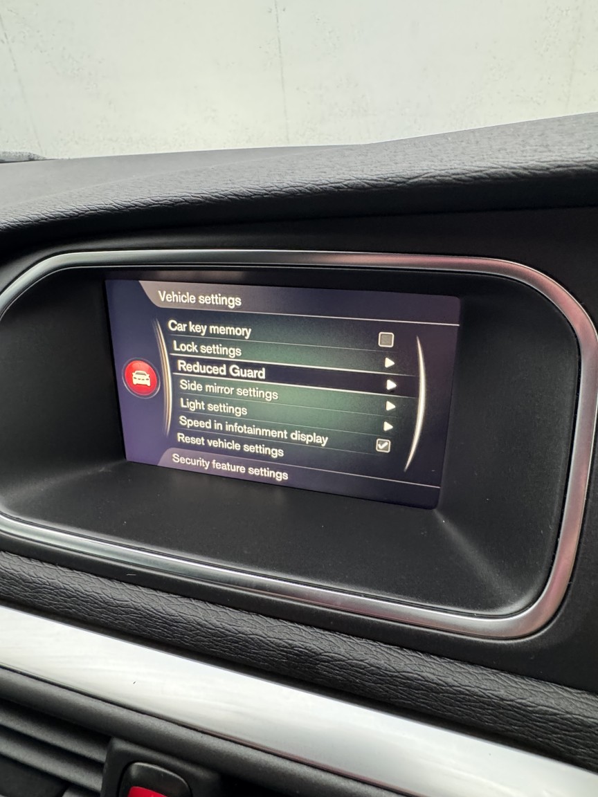 Used Volvo V40 2019 for sale - 77289060: Photo 23