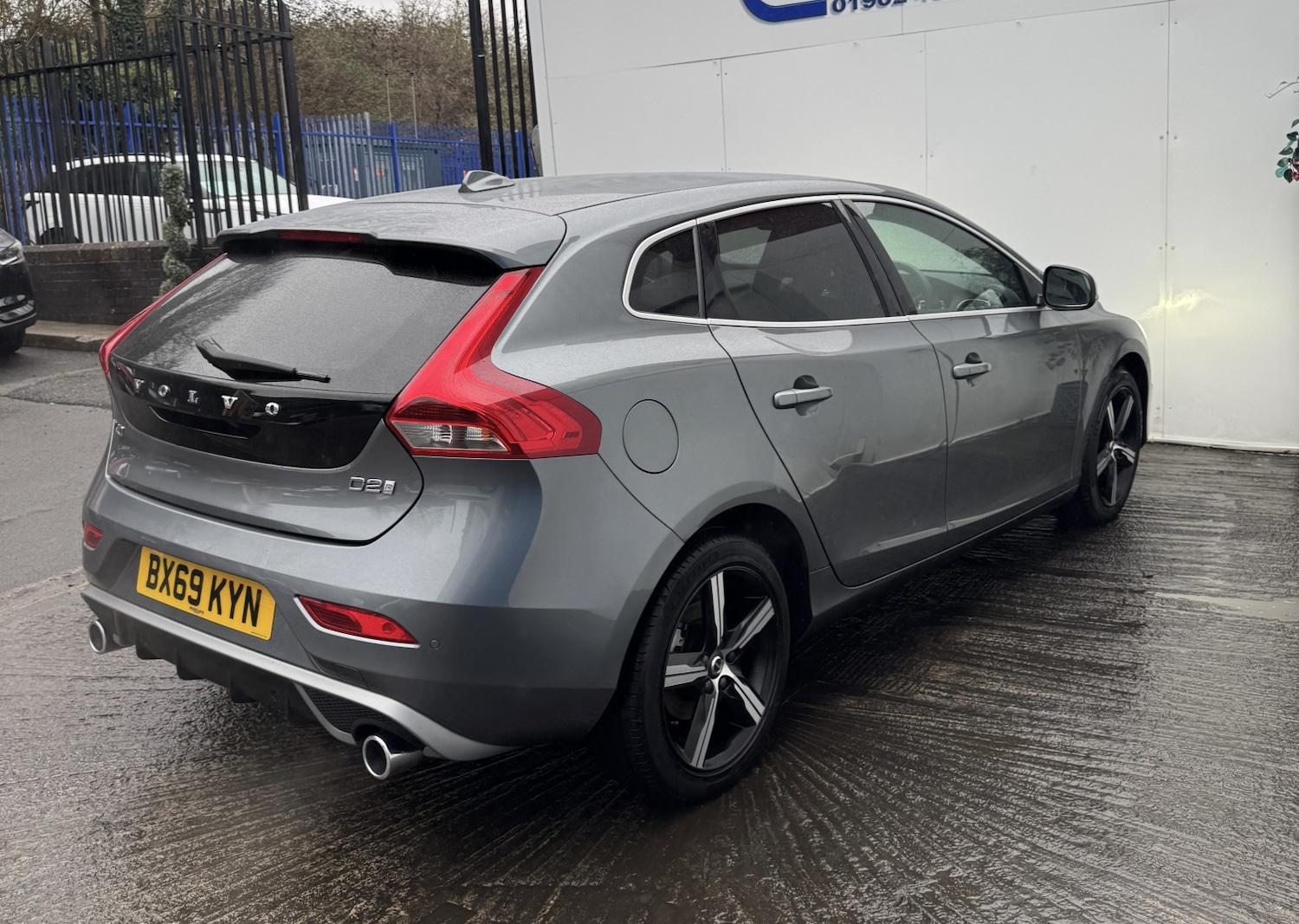 Used Volvo V40 2019 for sale - 77289060: Photo 29