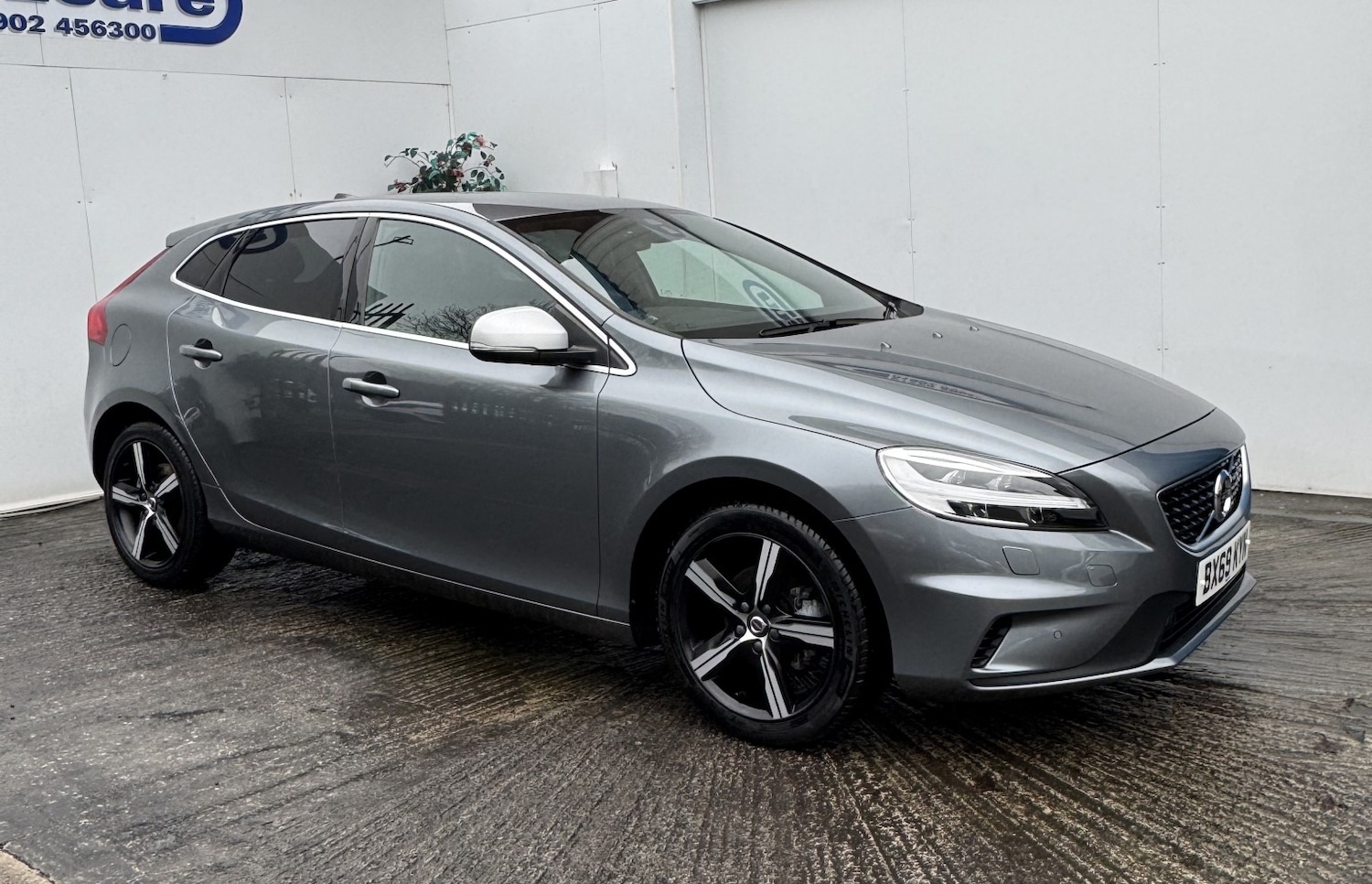 Used Volvo V40 2019 for sale - 77289060: Photo 8