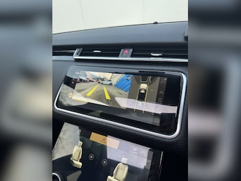 Used Land Rover Range Rover Velar 2022 for sale - 77201339: Photo