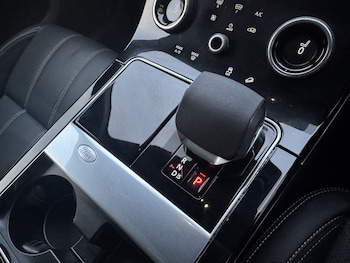 Used Land Rover Range Rover Velar 2022 for sale - 77201339: Photo