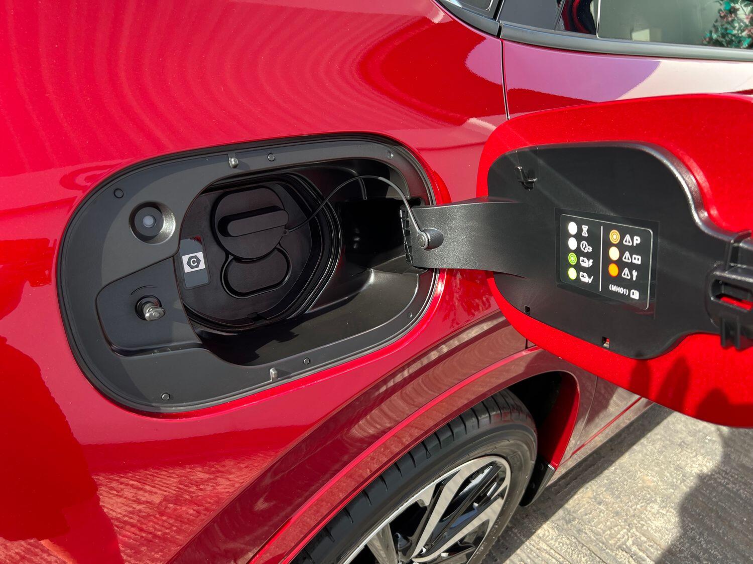 Used Mazda CX-60 2023 for sale - 77154331: Photo 36