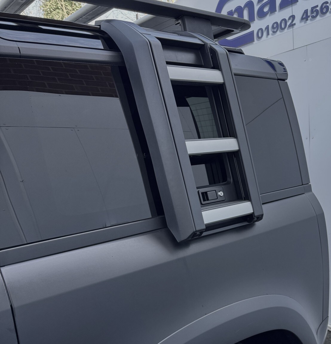 Used Land Rover Defender 90 2022 for sale - 77921300: Photo 13