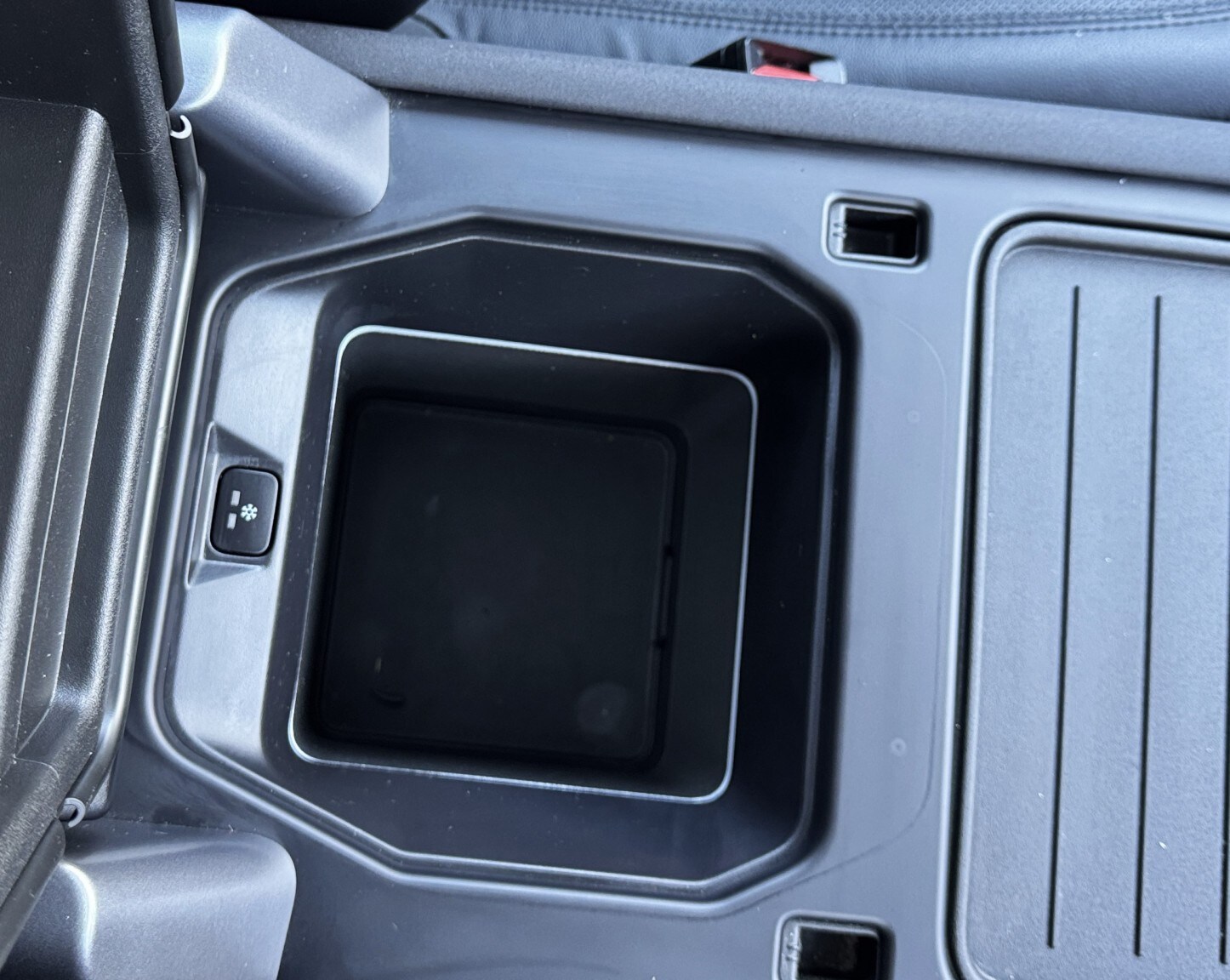 Used Land Rover Defender 90 2022 for sale - 77921300: Photo 48