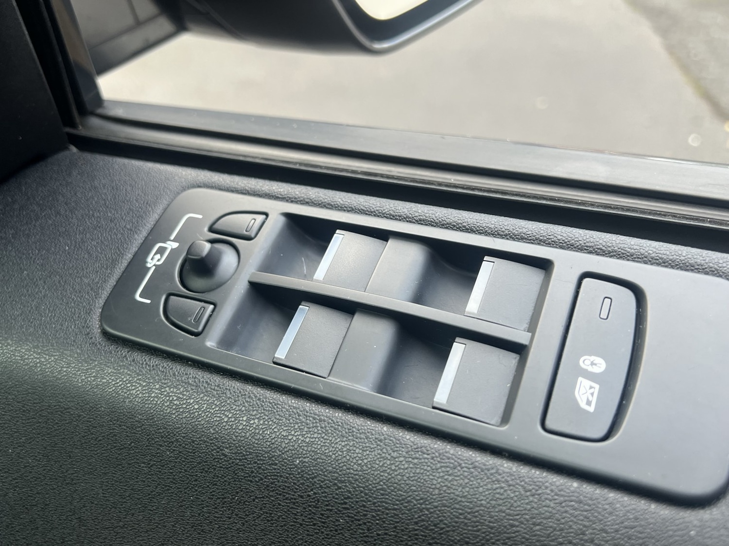 Used Land Rover Discovery Sport 2019 for sale - 77154414: Photo 11