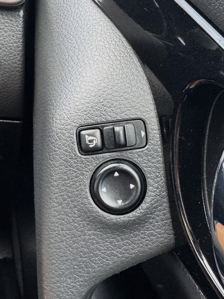 Used Nissan Qashqai 2017 for sale - 77766406: Photo 33