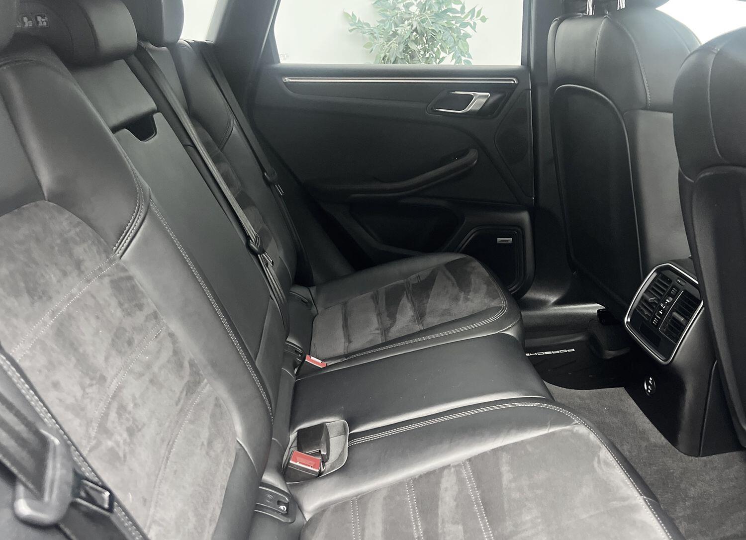 Used Porsche Macan 2021 for sale - 77154449: Photo 20