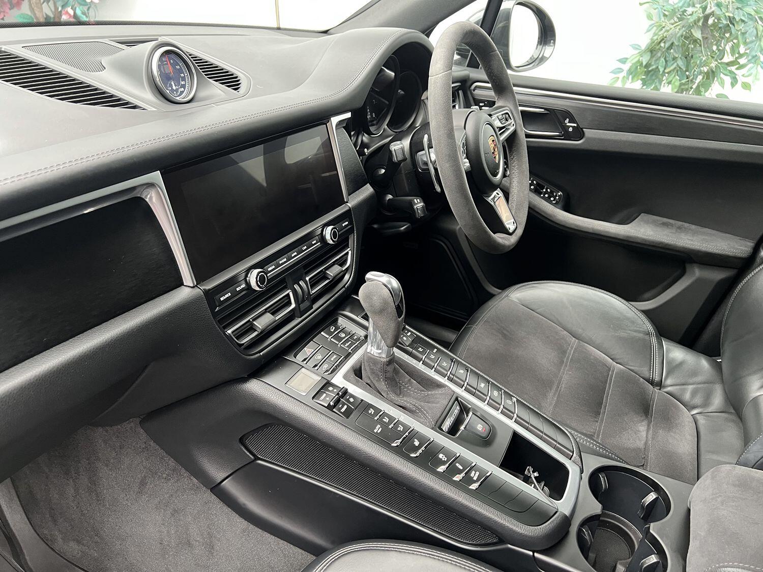 Used Porsche Macan 2021 for sale - 77154449: Photo 23