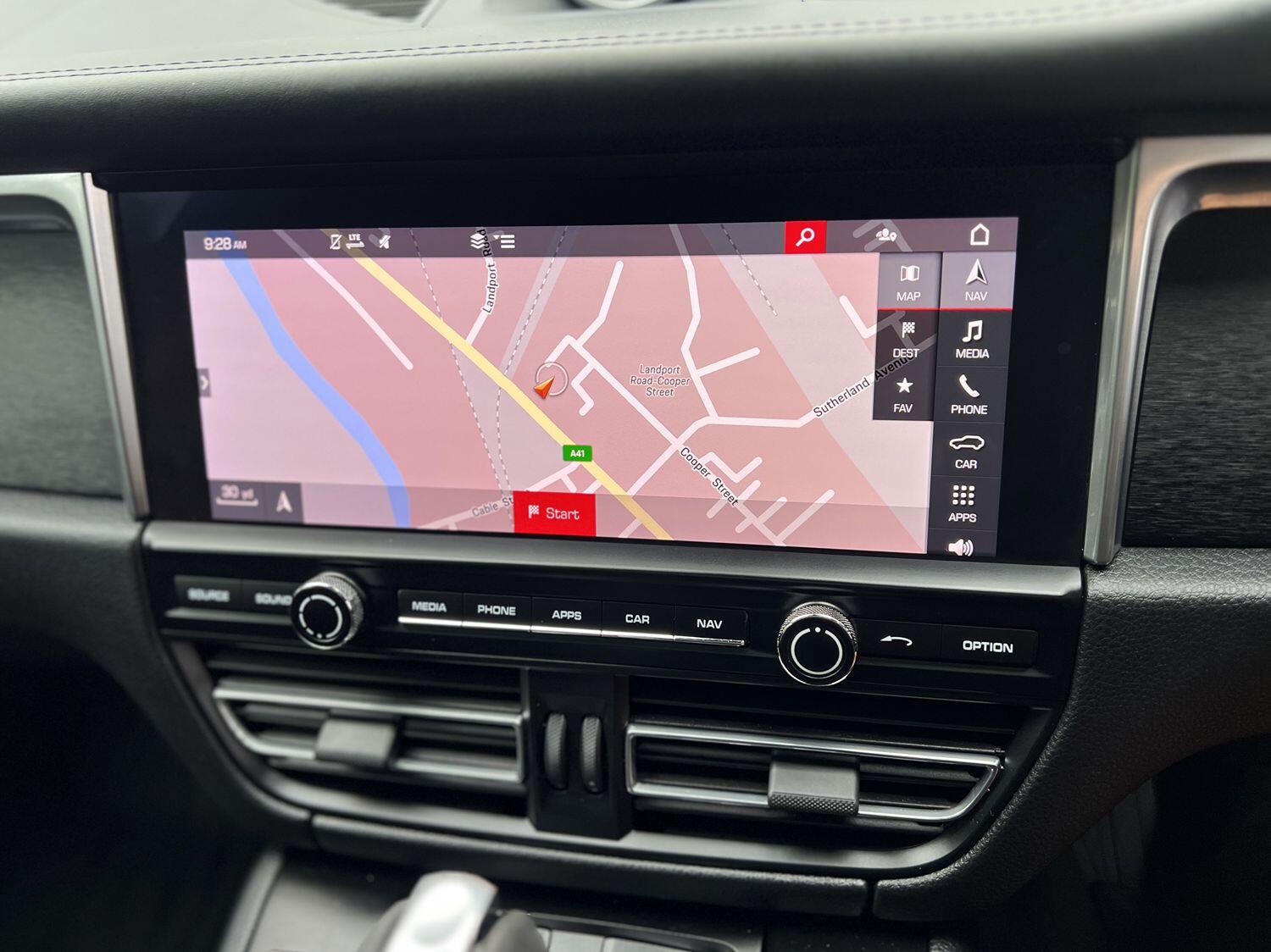 Used Porsche Macan 2021 for sale - 77154449: Photo 43