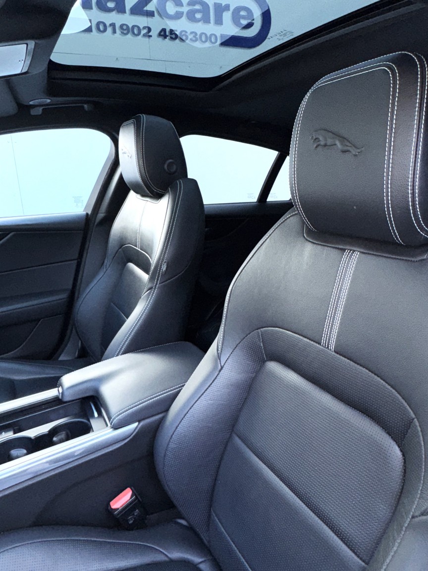 Used Jaguar XE 2021 for sale - 77954042: Photo 10