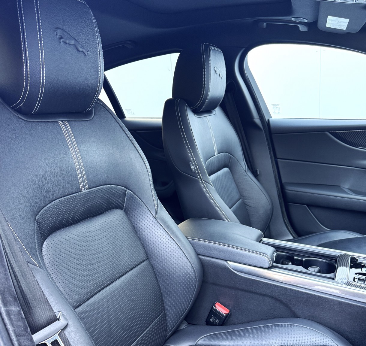 Used Jaguar XE 2021 for sale - 77954042: Photo 31