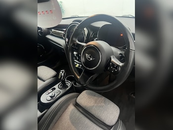 Used MINI Hatch 2022 for sale - 77154463: Photo