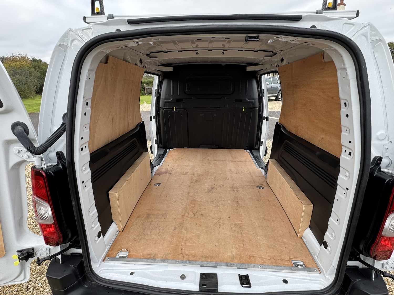 Used Peugeot Partner 2023 for sale - 76430861: Photo 12