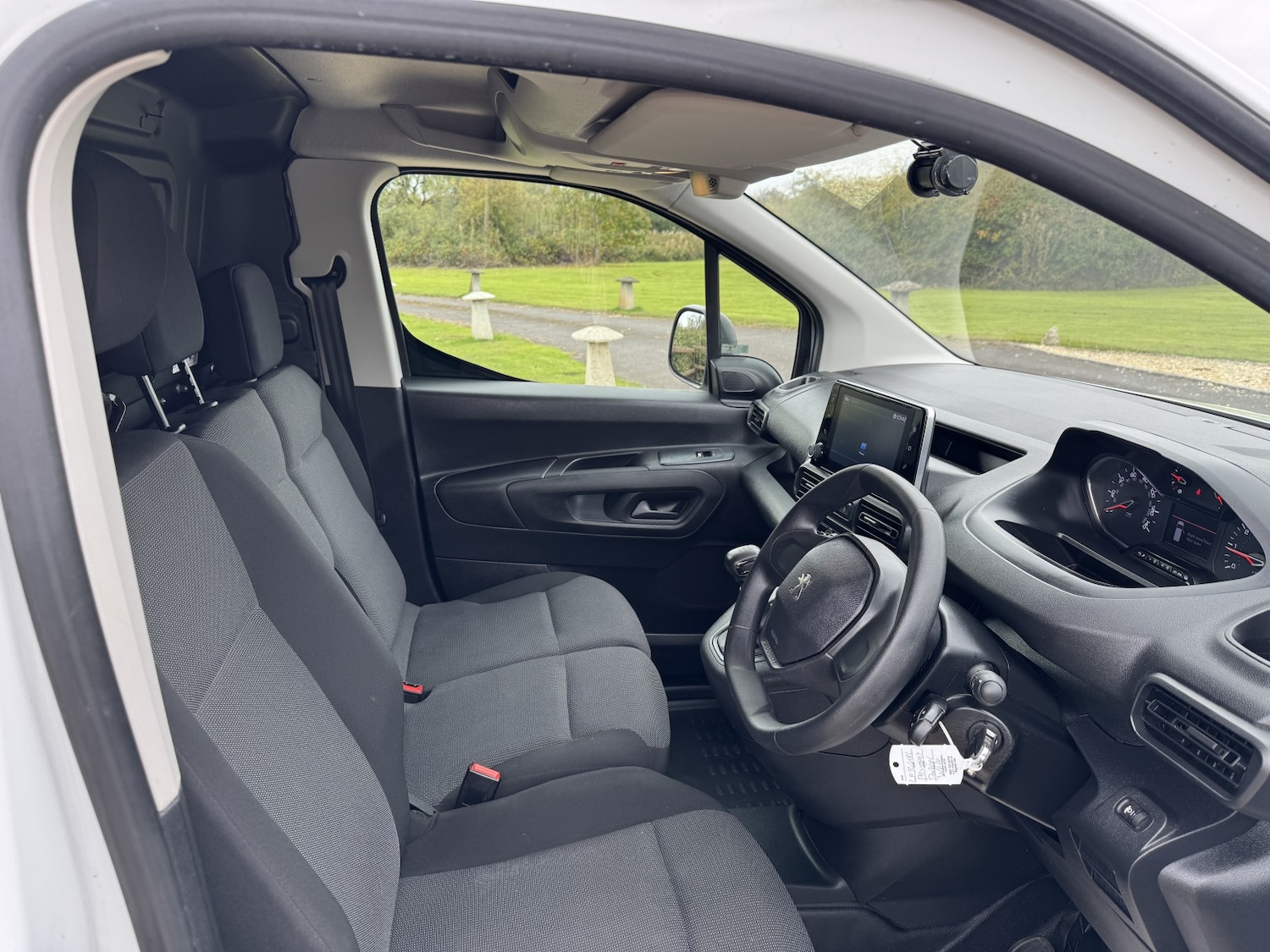 Used Peugeot Partner 2023 for sale - 76430861: Photo 2